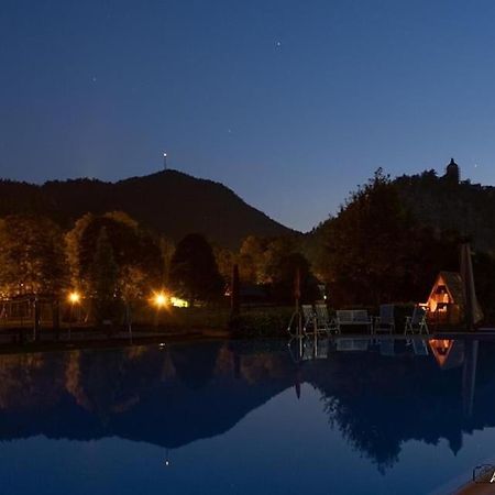 ホテルHolznest Gutenstein エクステリア 写真